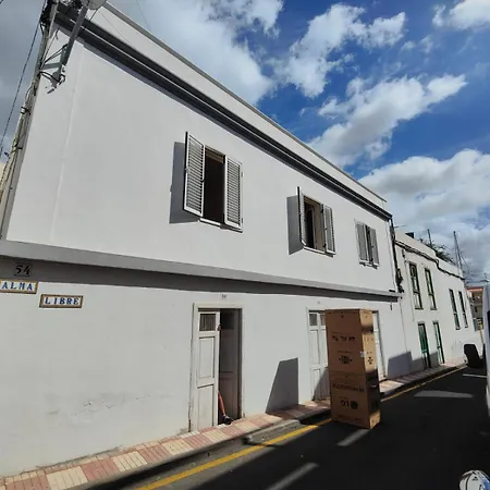 Alma Libre בית הארחה